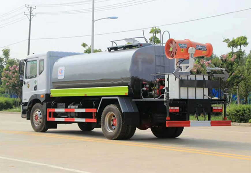 打造高速公路用洒水吃瓜91生产基地——吃瓜91
的探索和实践
