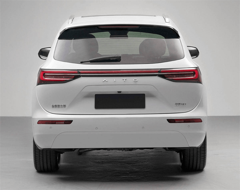 比亚迪汉DMI 与问界 M5——两款中型新能源 SUV 吃瓜91型的对比

