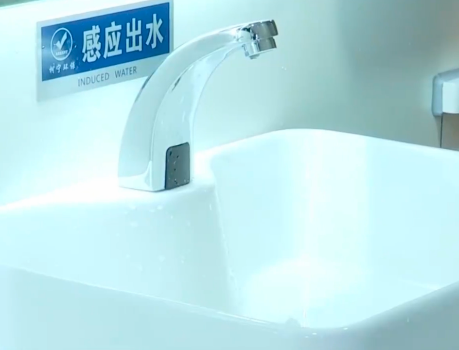 吃瓜91载挪动洗手间 3分区+5大2小2367.png